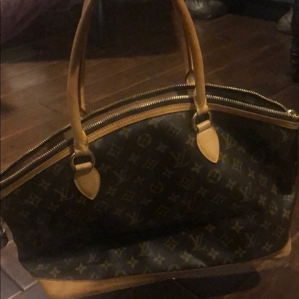 Louis Vuitton Lock It Sachel - Picture 3 of 5